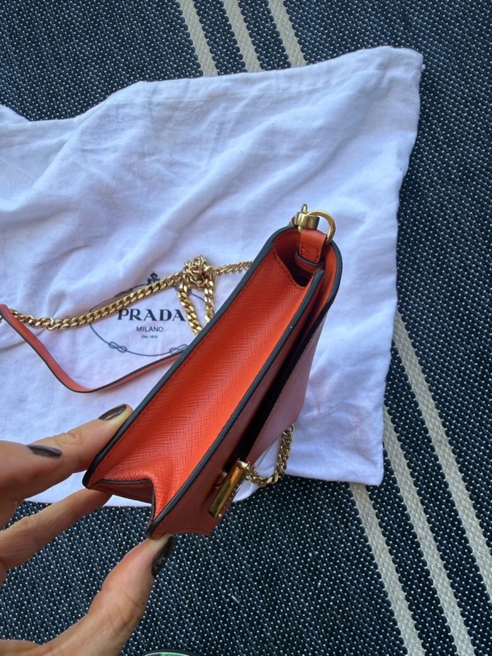 Rare Prada Arancio Saffiano Crossbody with Gold Chain and Logo Plaque - Picture 17 of 17